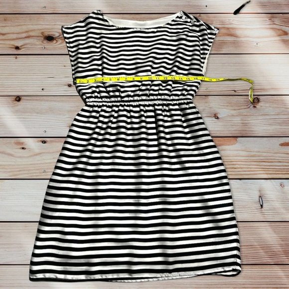 Tulle Striped Dress Size Medium - Picture 9 of 10